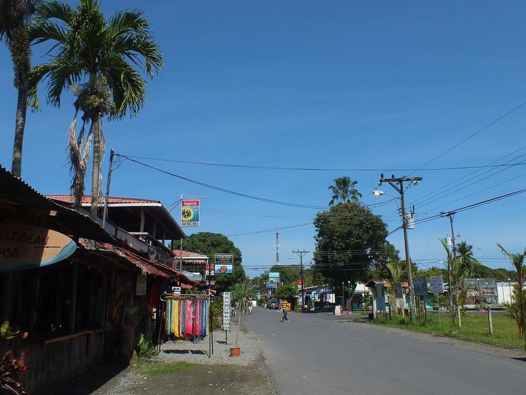 Cabinas Caribe Luna 卡维塔 外观 照片