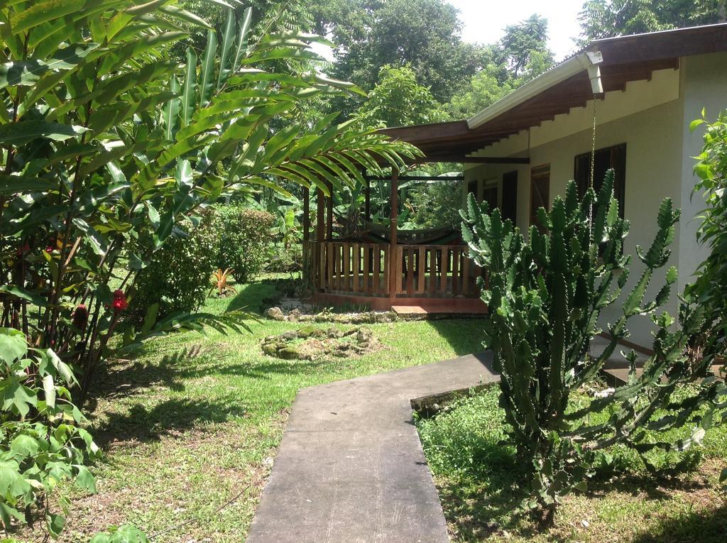 Cabinas Caribe Luna 卡维塔 外观 照片