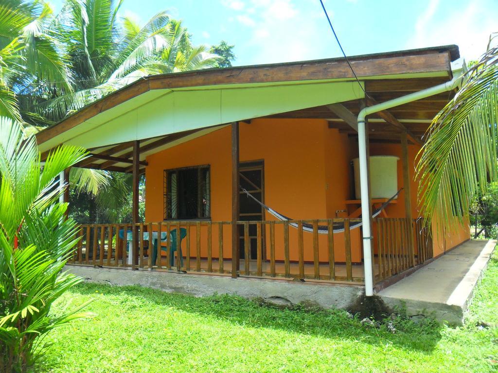Cabinas Caribe Luna 卡维塔 外观 照片