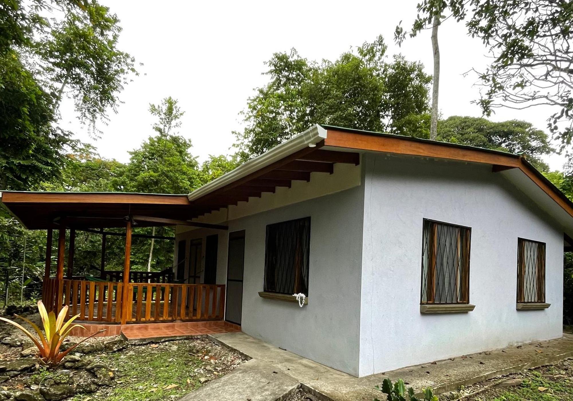 Cabinas Caribe Luna 卡维塔 外观 照片