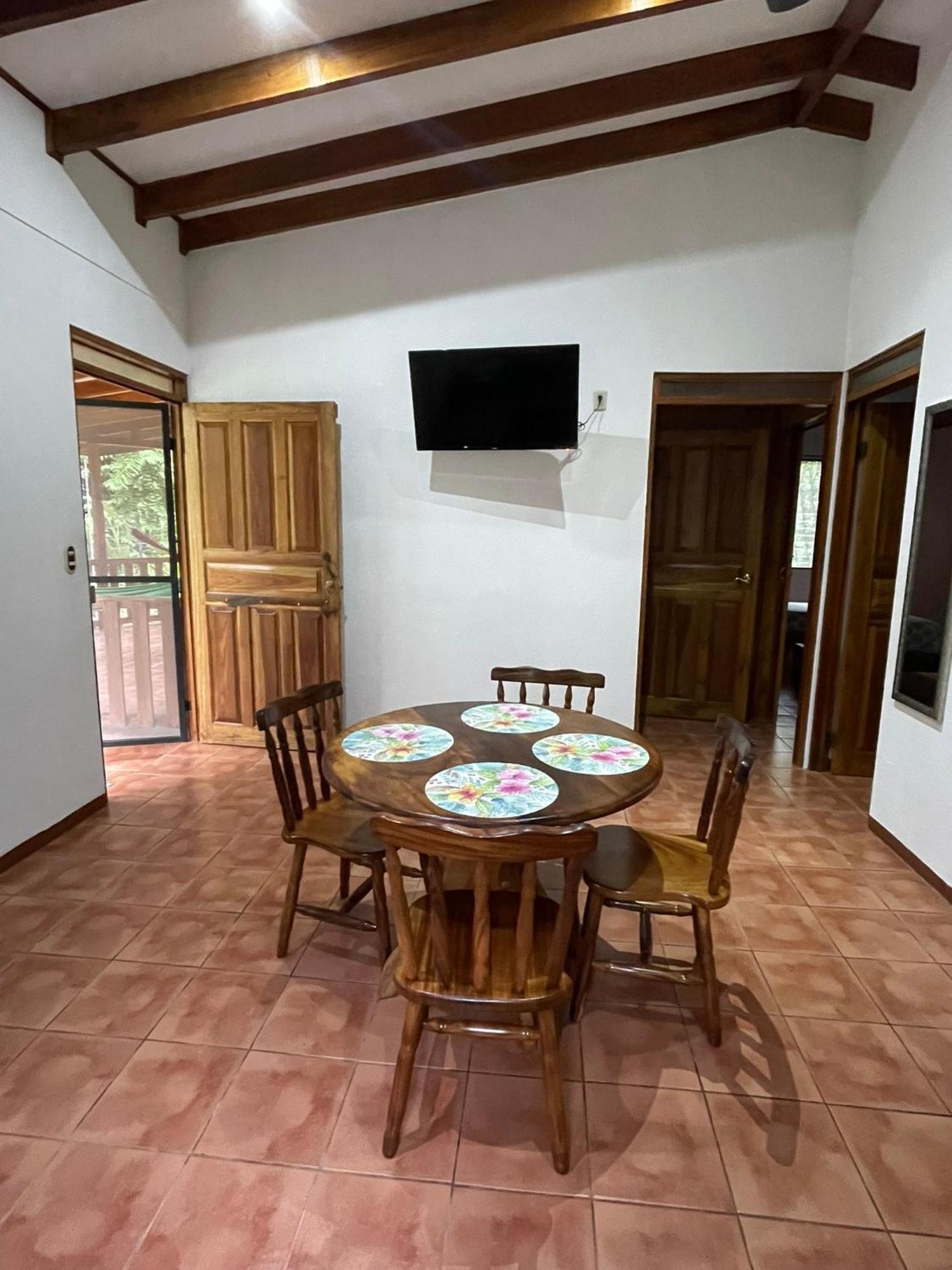 Cabinas Caribe Luna 卡维塔 外观 照片