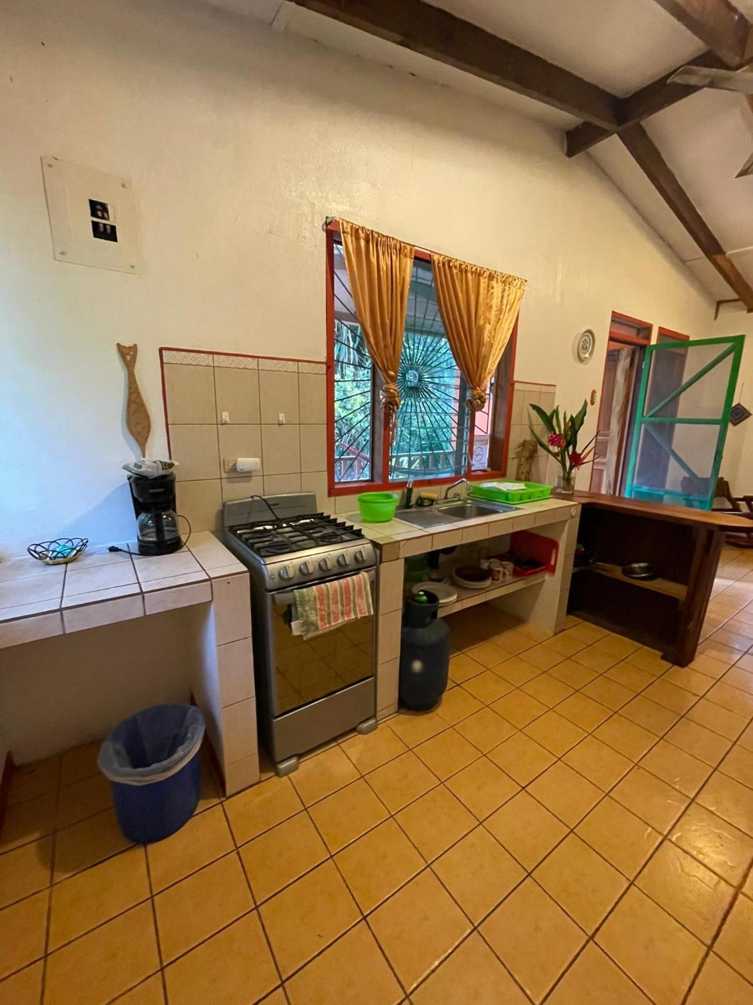 Cabinas Caribe Luna 卡维塔 外观 照片