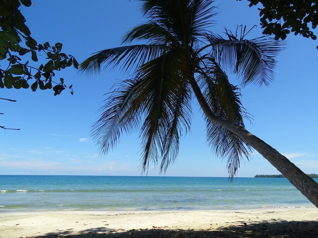 Cabinas Caribe Luna 卡维塔 外观 照片